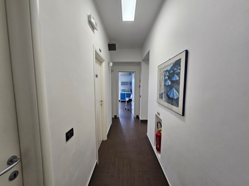 Attività Di Studio Medico Avviata Con Arredi e Attrezzature Messina