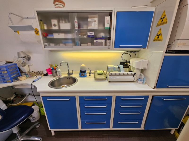 Attività Di Studio Medico Avviata Con Arredi e Attrezzature Messina