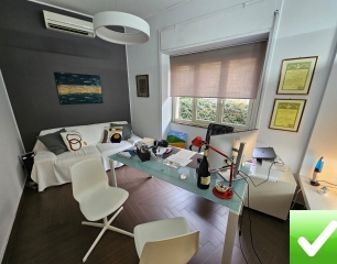 Attività Di Studio Medico Avviata Con Arredi e Attrezzature Messina