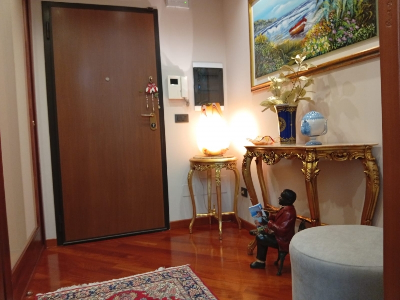 Appartamento Arredato Con Posto Moto Viale Amendola