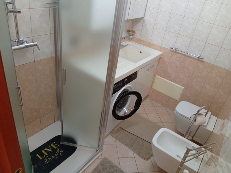 Appartamento Arredato Con Posto Moto Viale Amendola