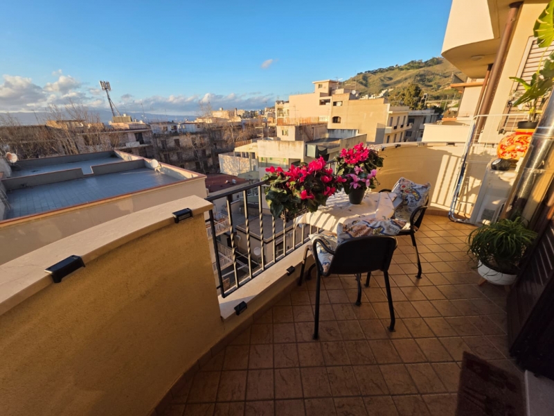 Appartamento Arredato Con Posto Moto Via Demetrio Tripepi Prolungamento