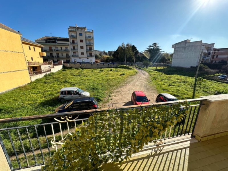 Ampio Appartamento + Posto Auto Campo Calabro 150 Mq