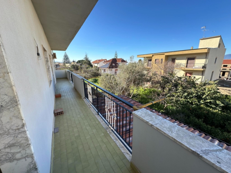 Ampio Appartamento + Posto Auto Campo Calabro 150 Mq