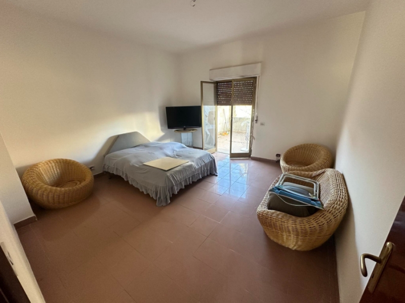 Appartamento + Cortile 30 Mq + Posto Auto Campo Calabro