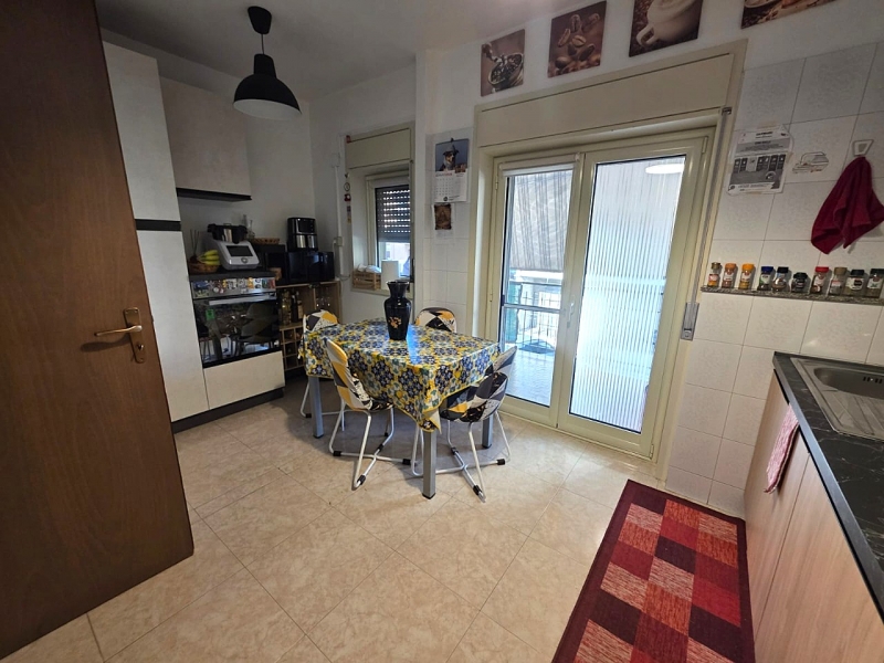 Appartamento Ristrutturato + Posto Auto Santa Caterina