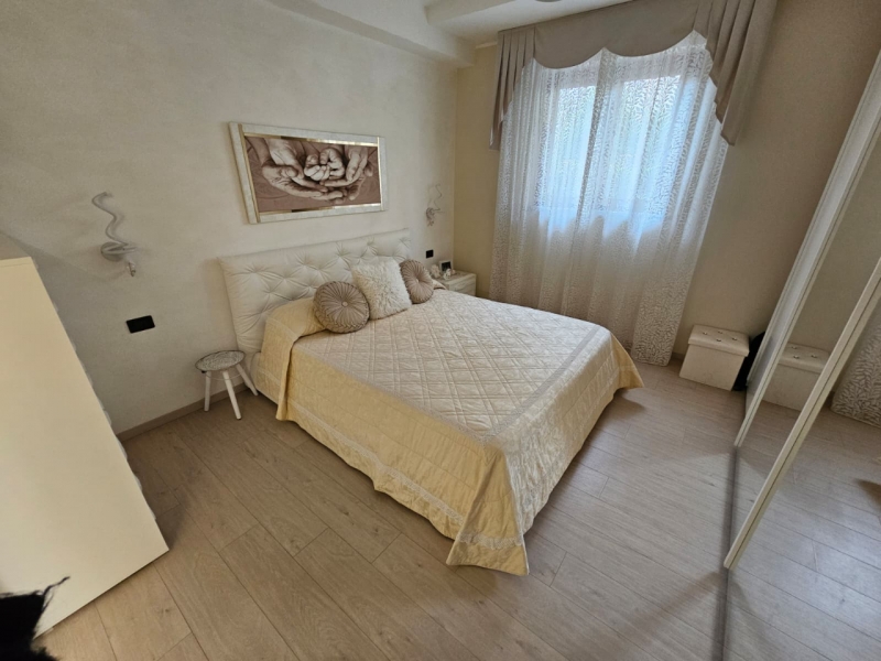 Semi Indipendente Recente Costruzione Con Giardino Gallina