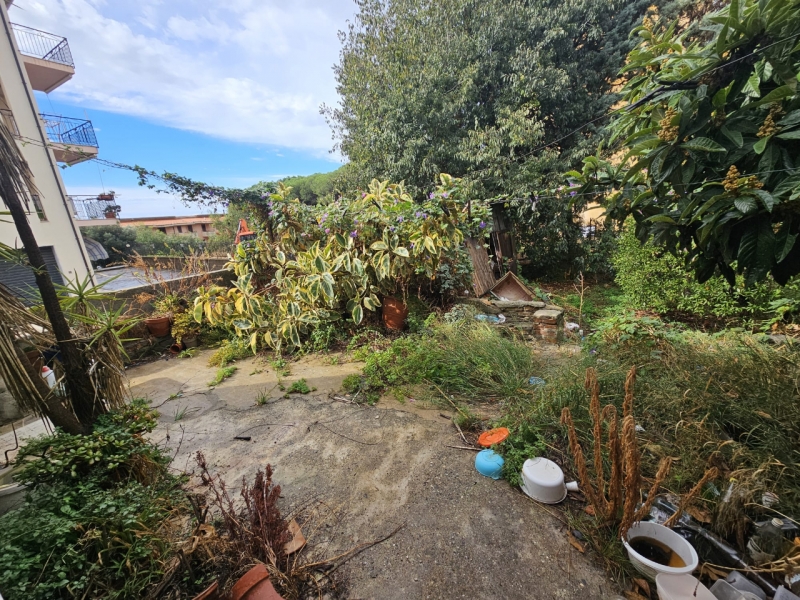 Villa Indipendente Da Ristrutturare Con Progetto Gallina Centro 