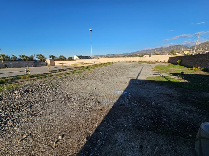  Fabbricati Con Terreno e Piazzale Di 6000 Mq Fronte Mare Pellaro