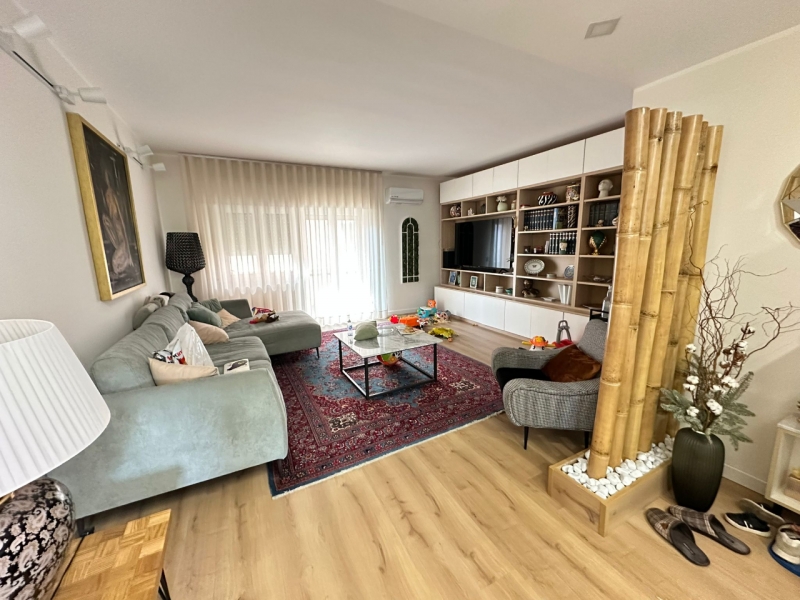 Appartamento Ristrutturato + Posto Auto + Cantina Saracinello