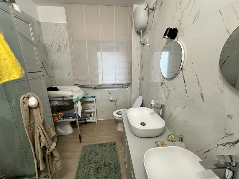 Appartamento Ristrutturato + Posto Auto + Cantina Saracinello