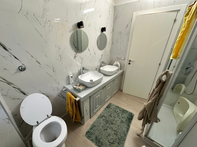 Appartamento Ristrutturato + Posto Auto + Cantina Saracinello