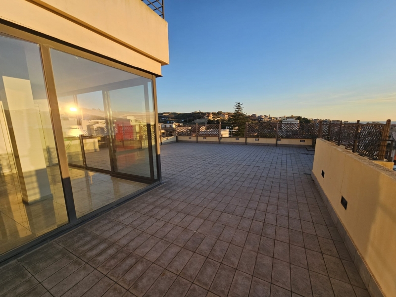 Prestigioso Attico Di Recente Costruzione Panoramico + Terrazzo + Garage + Posto Auto Villa San Giovanni