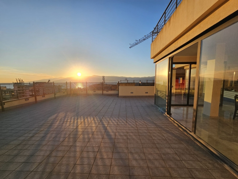 Prestigioso Attico Di Recente Costruzione Panoramico + Terrazzo + Garage + Posto Auto Villa San Giovanni