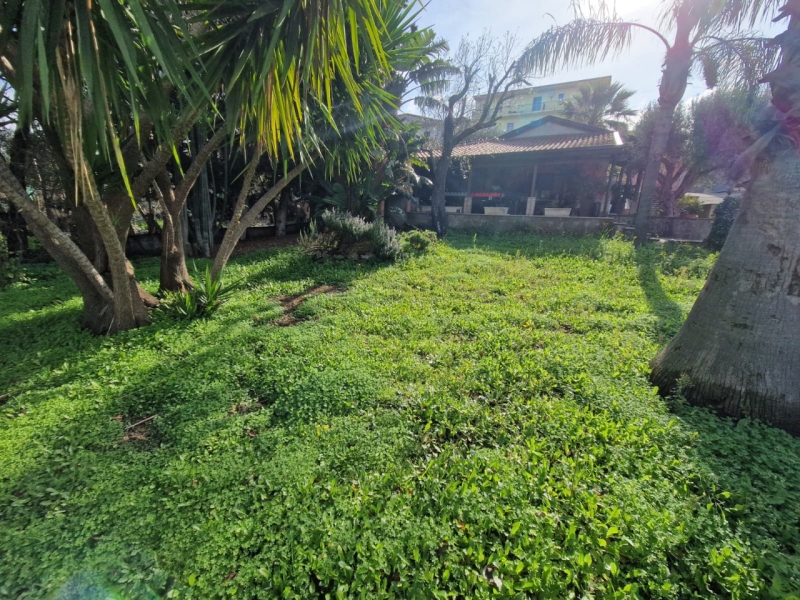 Villetta Arredata Con Veranda e Giardino Gallina