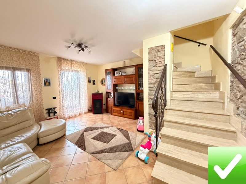 Immobile Su 3 Livelli Melito Porto Salvo