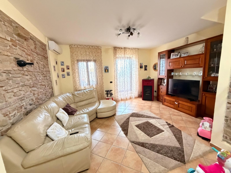 Immobile Su 3 Livelli Melito Porto Salvo