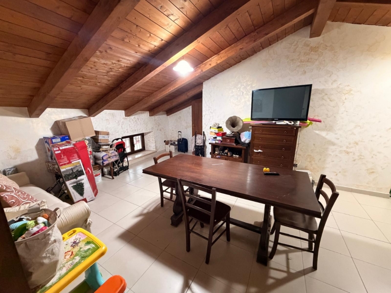 Immobile Su 3 Livelli Melito Porto Salvo