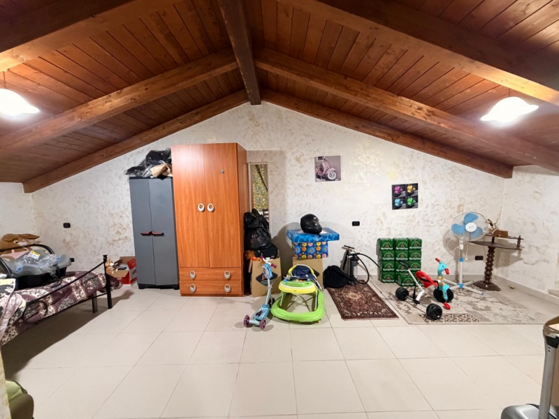 Immobile Su 3 Livelli Melito Porto Salvo