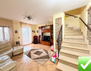 Immobile Su 3 Livelli Melito Porto Salvo