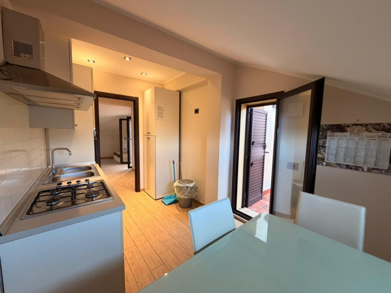 Mansarda Ristrutturata 85 Mq Con Terrazzo Panoramico Centro