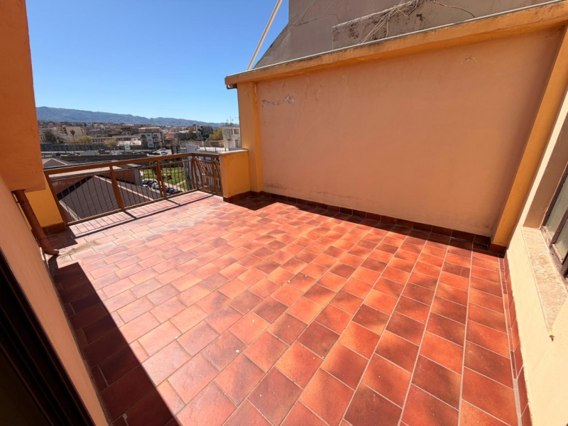 Mansarda Ristrutturata 85 Mq Con Terrazzo Panoramico Centro
