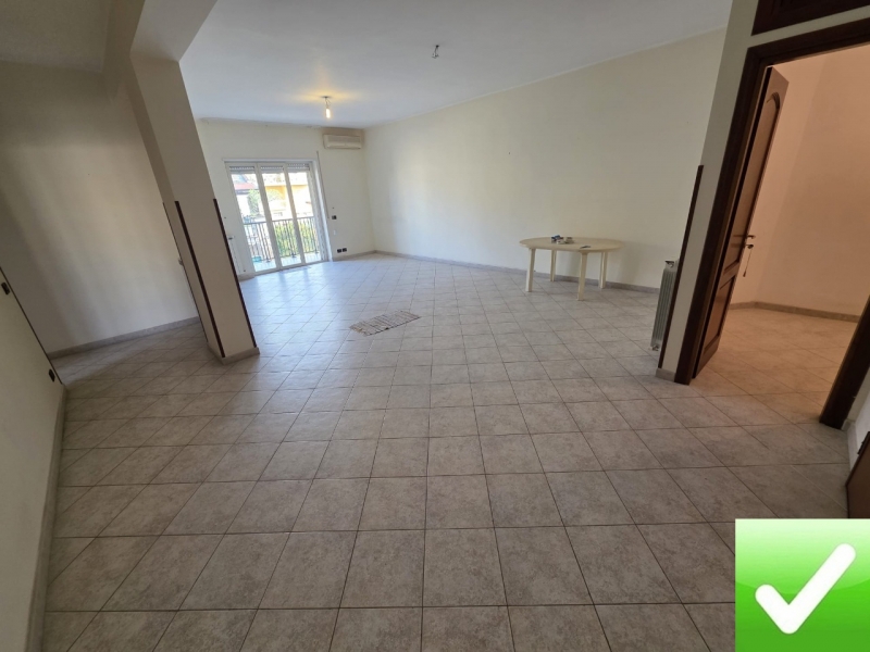 Appartamento Ampio Con Garage Villa San Giovanni 135 Mq