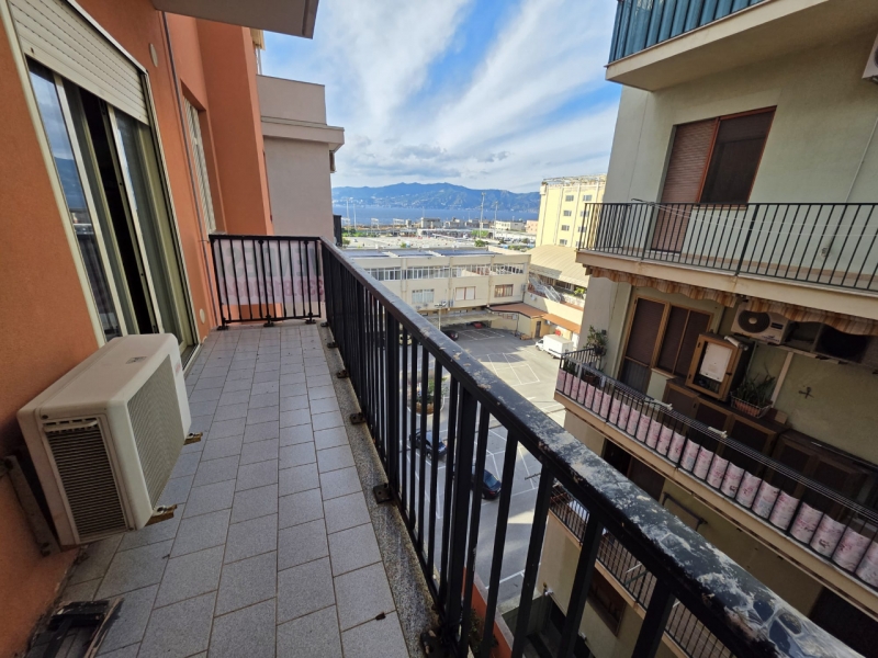 Appartamento Ampio Con Garage Villa San Giovanni 135 Mq