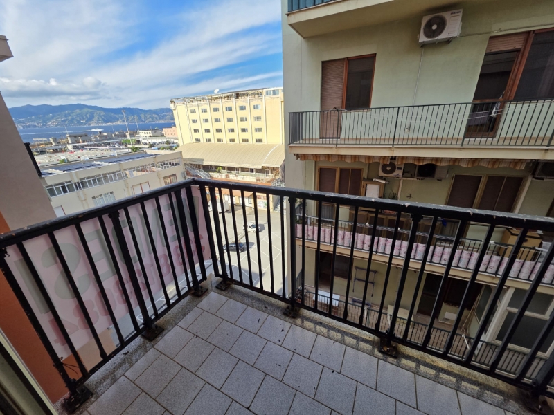 Appartamento Ampio Con Garage Villa San Giovanni 135 Mq