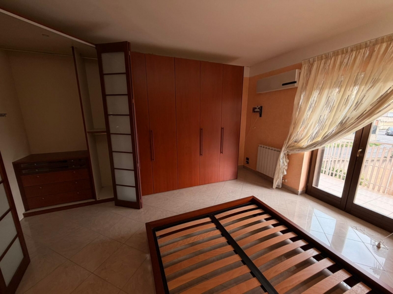 Ampio Appartamento Con Posto Auto Vico Ferruccio