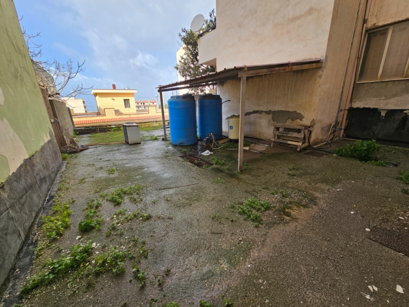 Locale Commerciale C2 Con Cortile San Gregorio