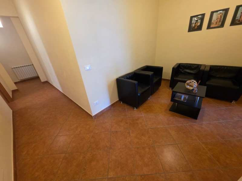 Ampio Appartamento Arredato Santa Caterina