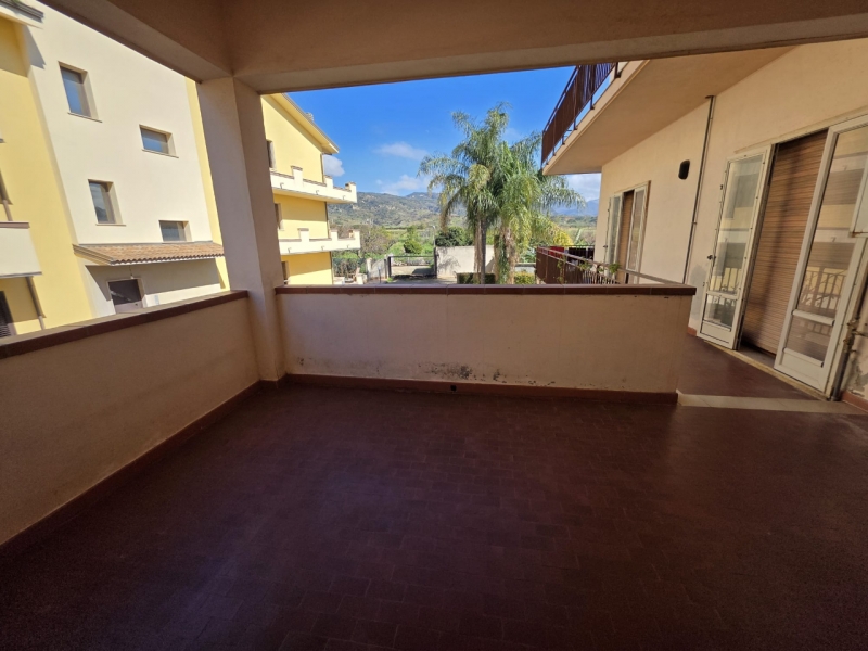 Ampio Appartamento Campo Calabro 165 Mq