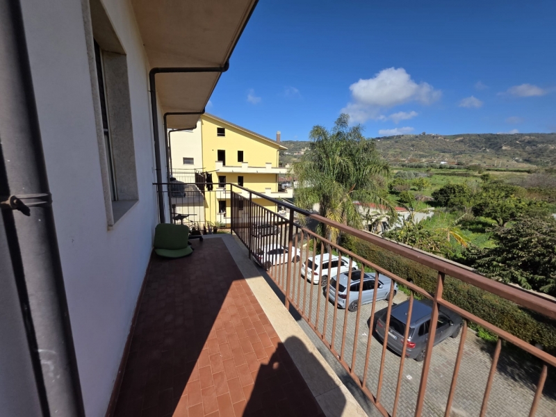 Appartamento Ristrutturato Campo Calabro 90 Mq