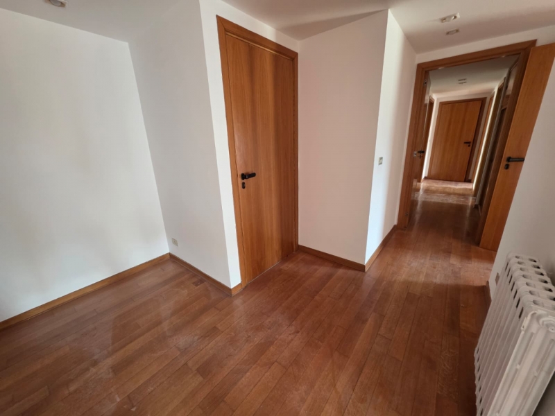 Ampio Appartamento Con Posto Auto Sant'Antonio