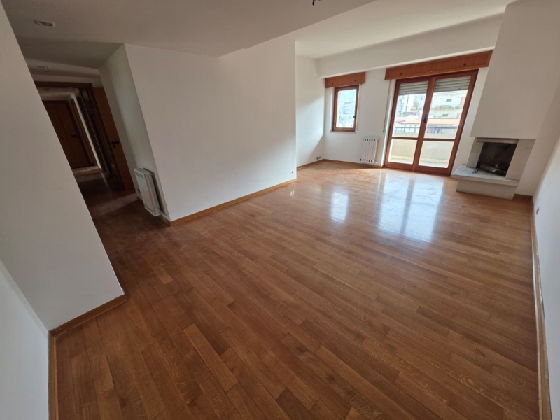 Ampio Appartamento Con Posto Auto Sant'Antonio