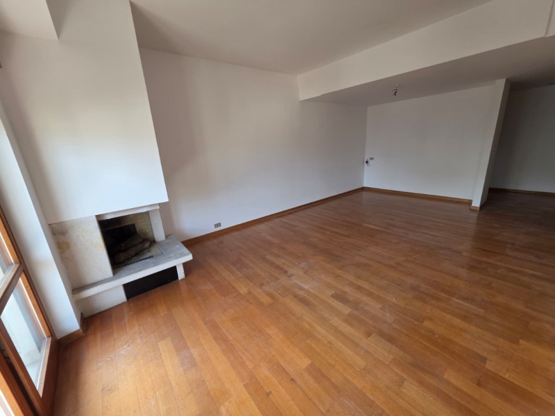 Ampio Appartamento Con Posto Auto Sant'Antonio