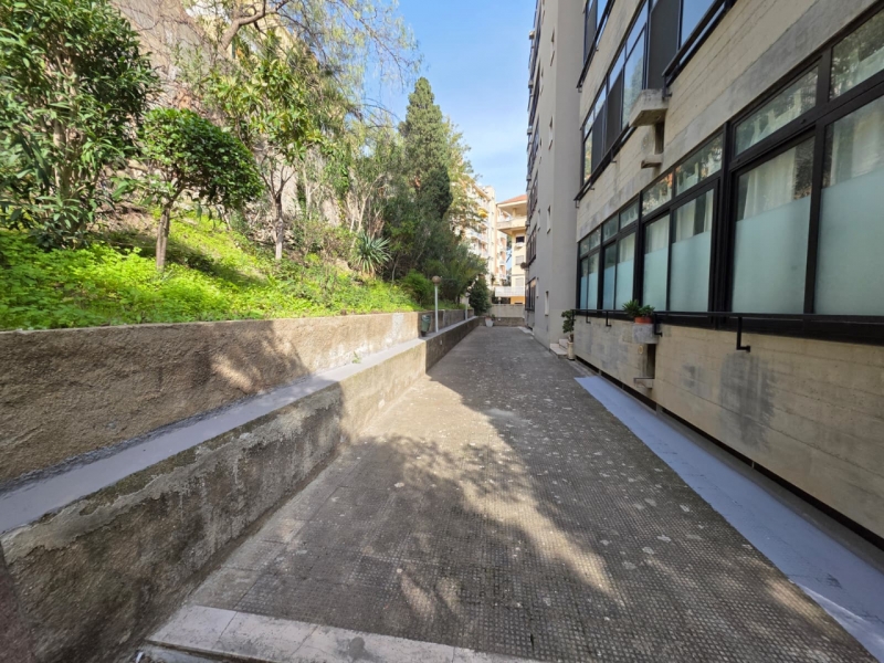 Ampio Appartamento Con Posto Auto Sant'Antonio