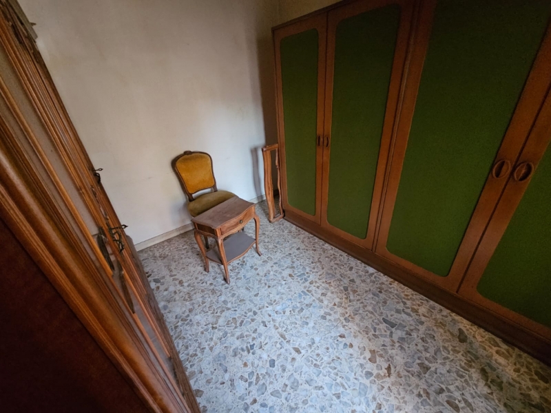 Ampio Appartamento Via Verdirame 226 Mq