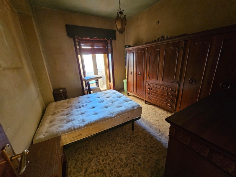 Ampio Appartamento Via Verdirame 226 Mq