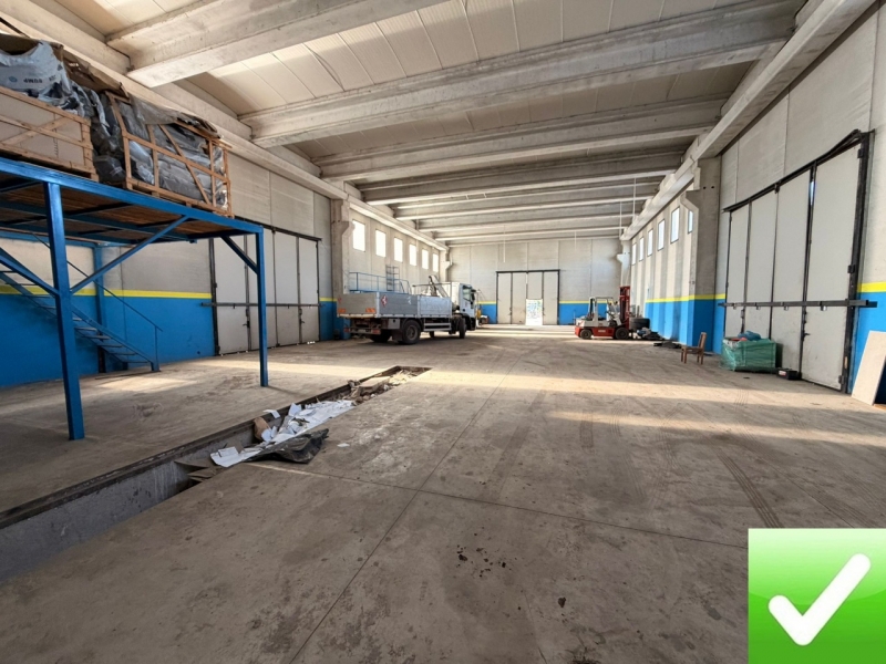 Capannone + Ufficio + Appartamento + Corte  Graffignano