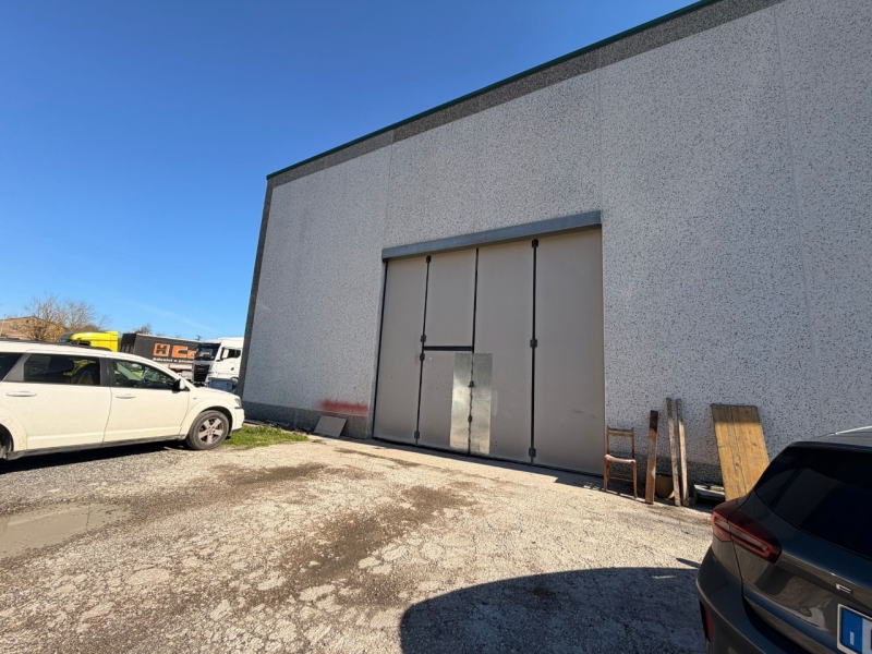 Capannone + Ufficio + Appartamento + Corte  Graffignano