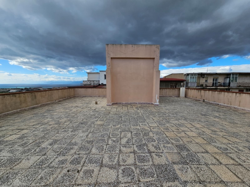 Appartamento Ristrutturato 171 Mq Design Contemporaneo + Cantina 