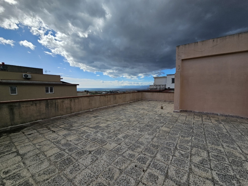 Appartamento Ristrutturato 171 Mq Design Contemporaneo + Cantina 