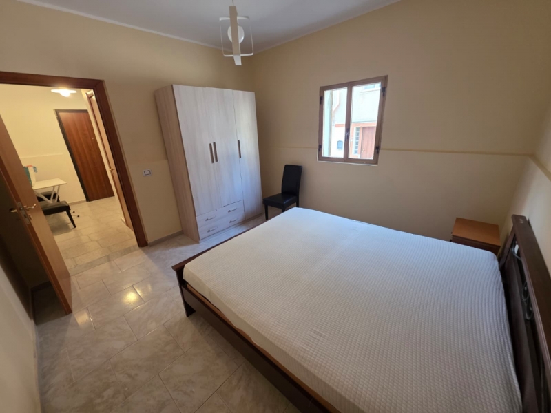 Semi Indipendente Ristrutturato Arredato Via Trabocchetto