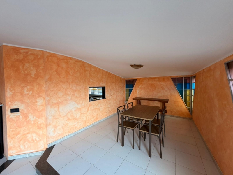 Appartamento Mansardato + Posto Auto + Cantina Via Petrillina