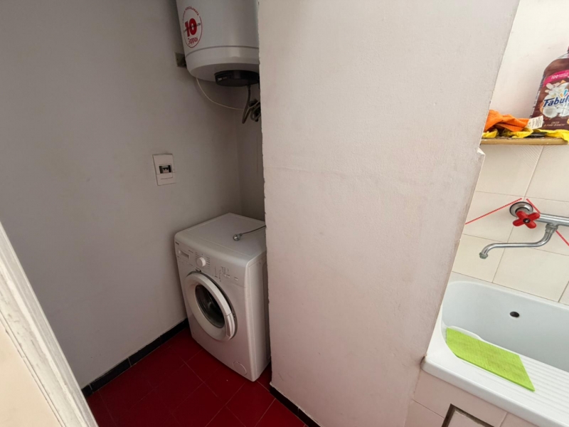 Appartamento Mansardato + Posto Auto + Cantina Via Petrillina