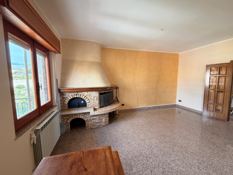 Ampio Appartamento Panoramico Con Posto Auto Mortara