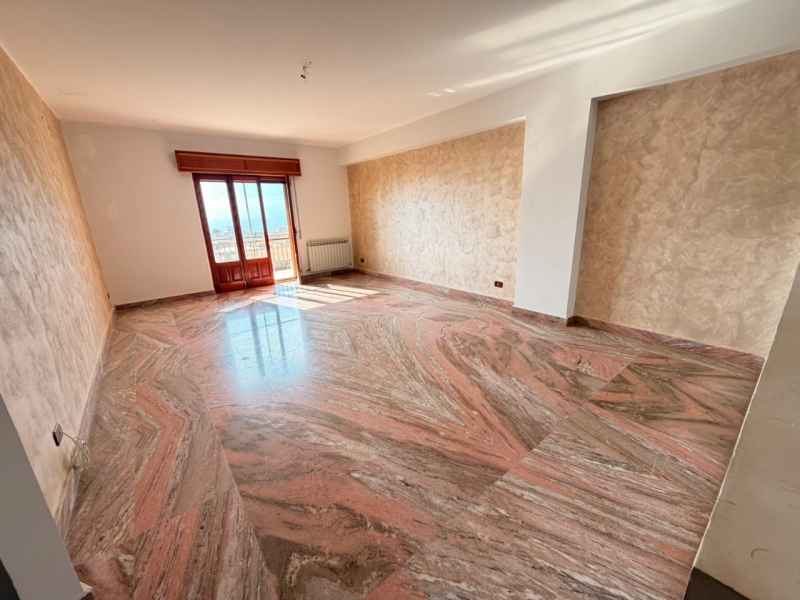 Ampio Appartamento Panoramico Con Posto Auto Mortara