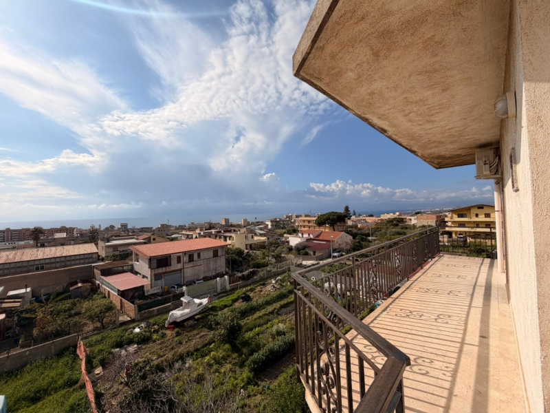 Ampio Appartamento Panoramico Con Posto Auto Mortara